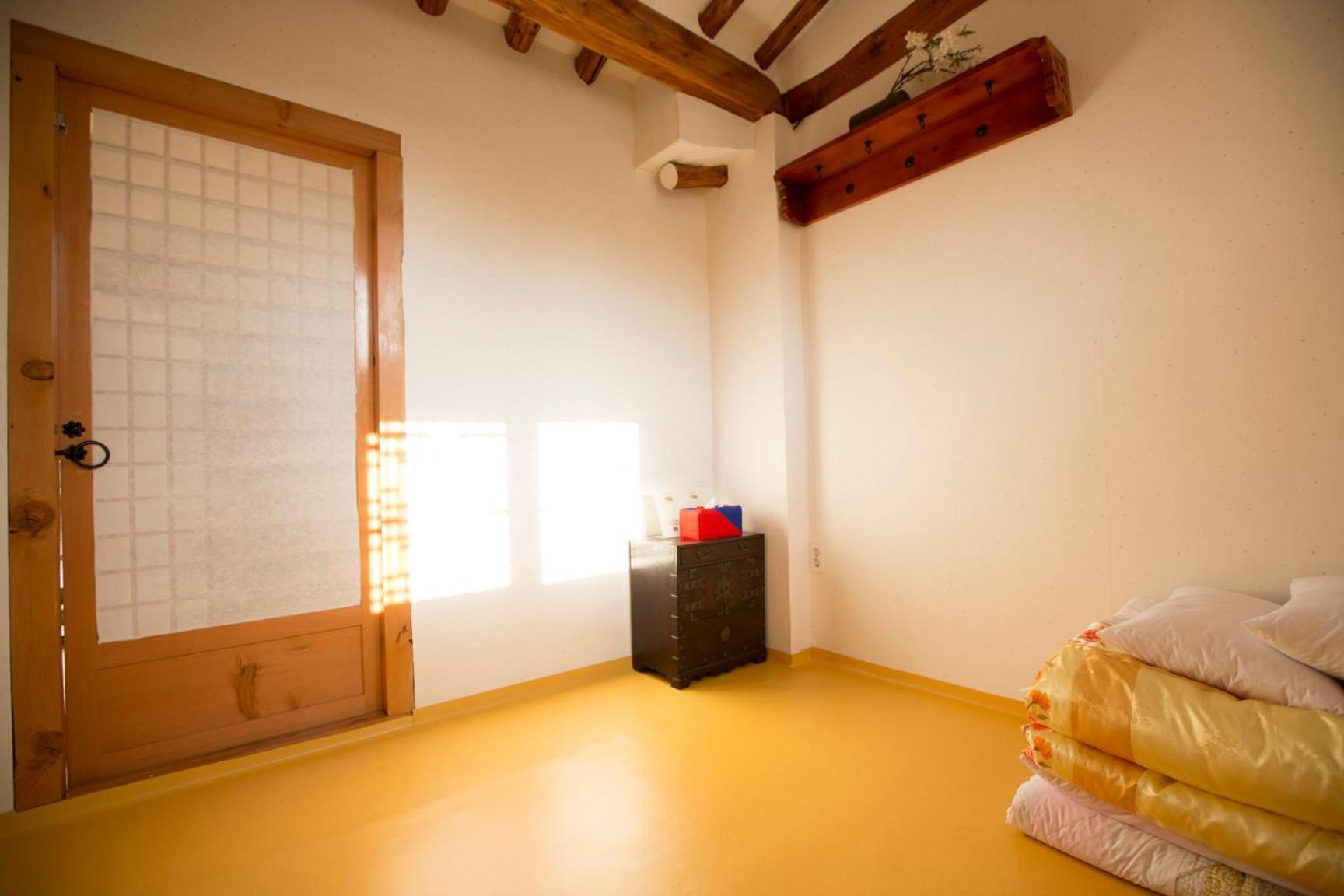 Bukchonae Hotel Seoul Room photo